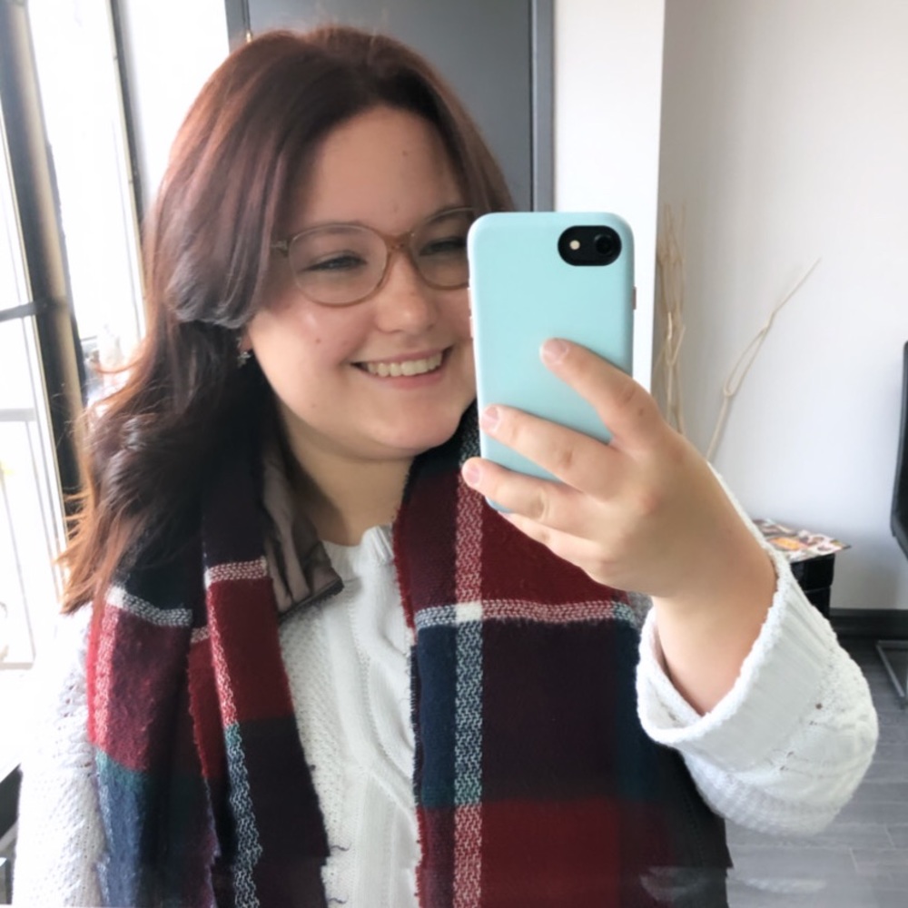 Meet your Posher, Ariane